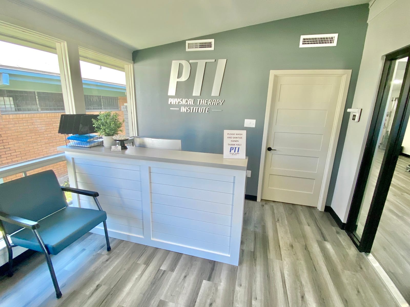 Physical Therapy Institute-Heights, photo 3