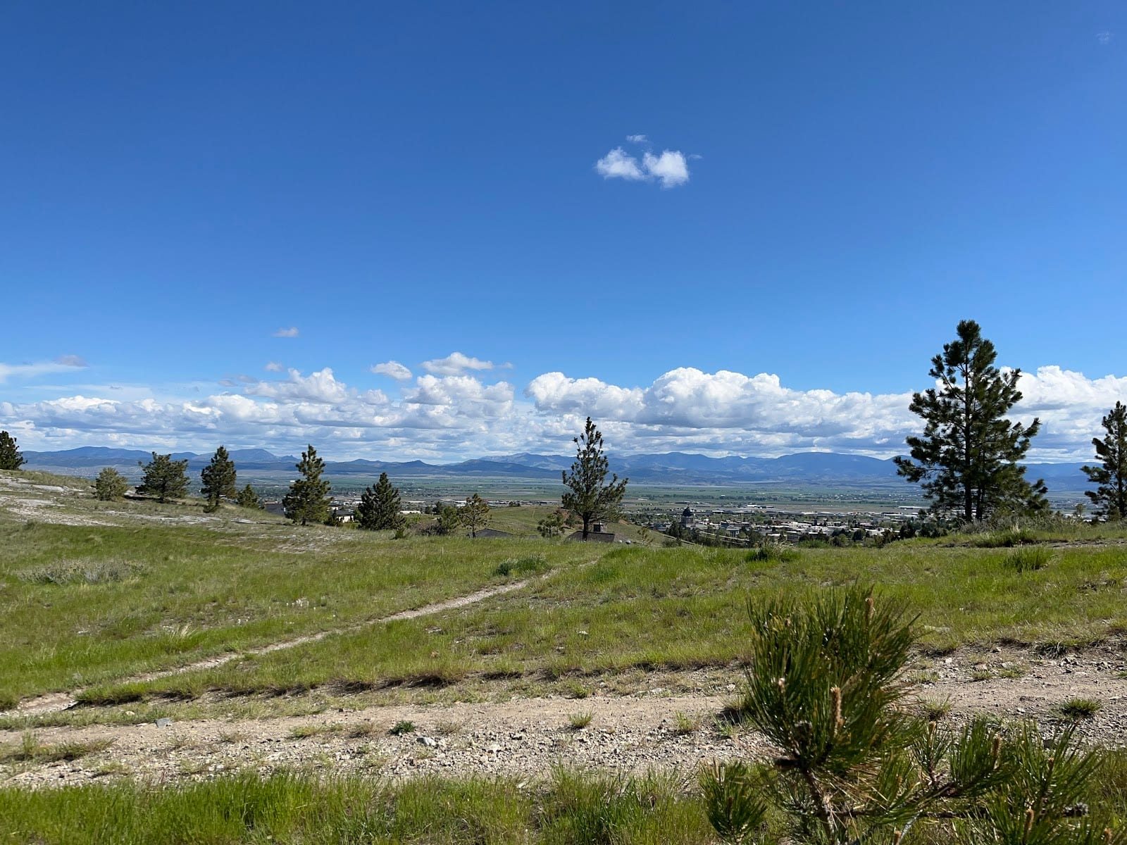 Beattie Street Trailhead for Mount Ascension