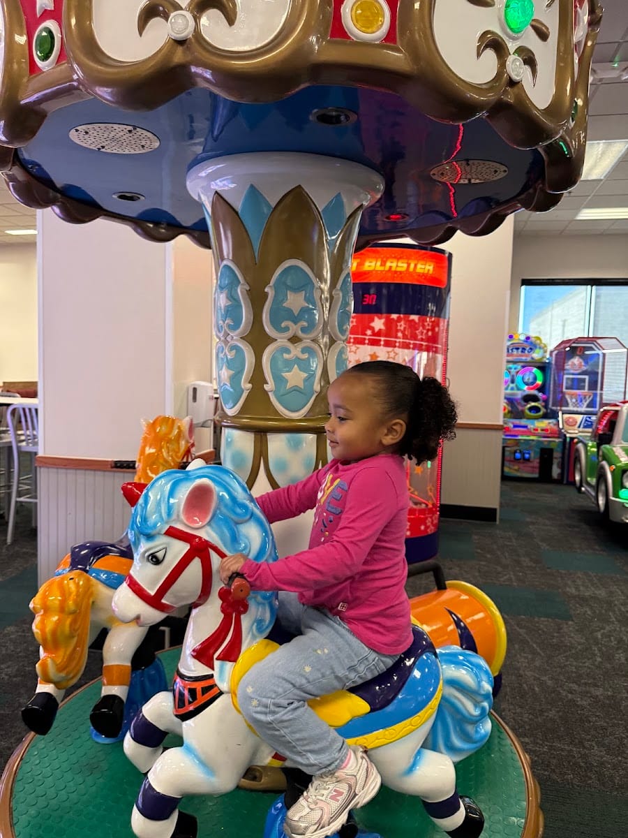 Chuck E. Cheese, photo 4