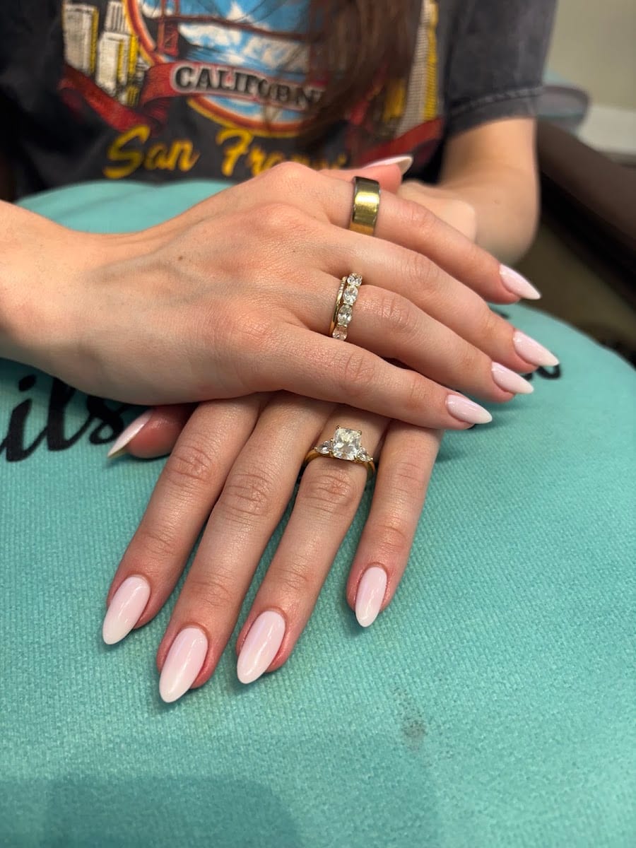 Green Beauty Nails and Spa
