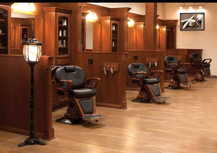 Roosters Men's Grooming Center, photo 4