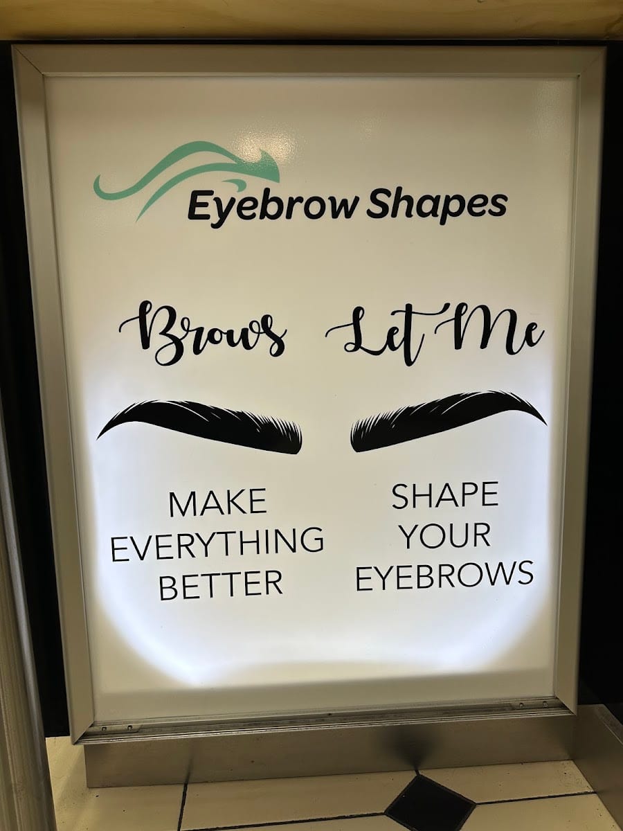 Eyebrow shapes threading, photo 2