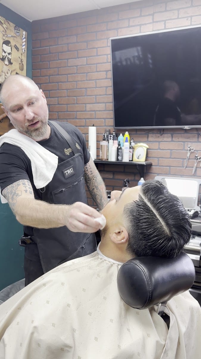 Sun Gold Tattoo & Barber, photo 3