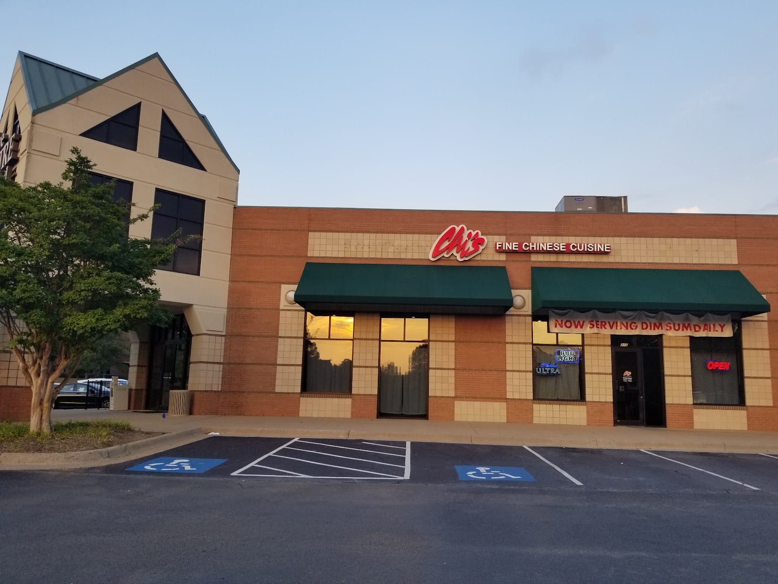 Chi's Chinese Cuisine