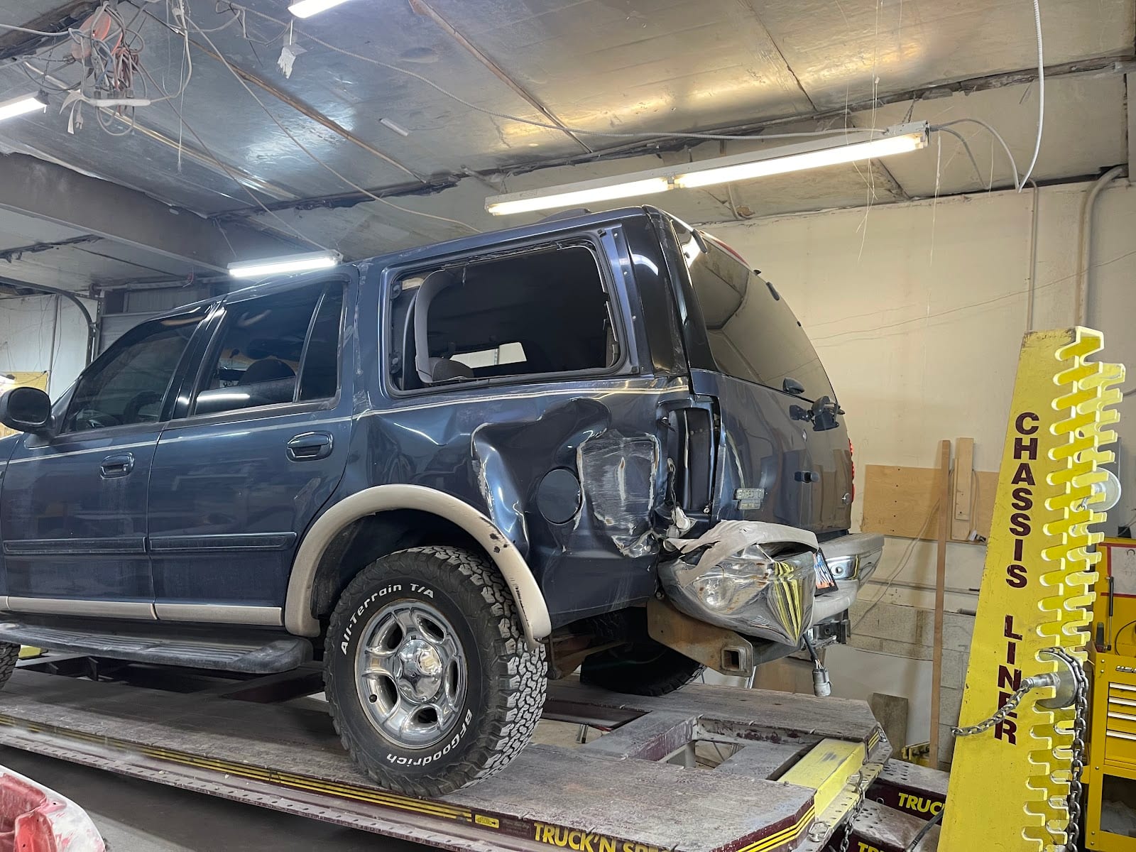 El Maestro Auto Body LLC., photo 3