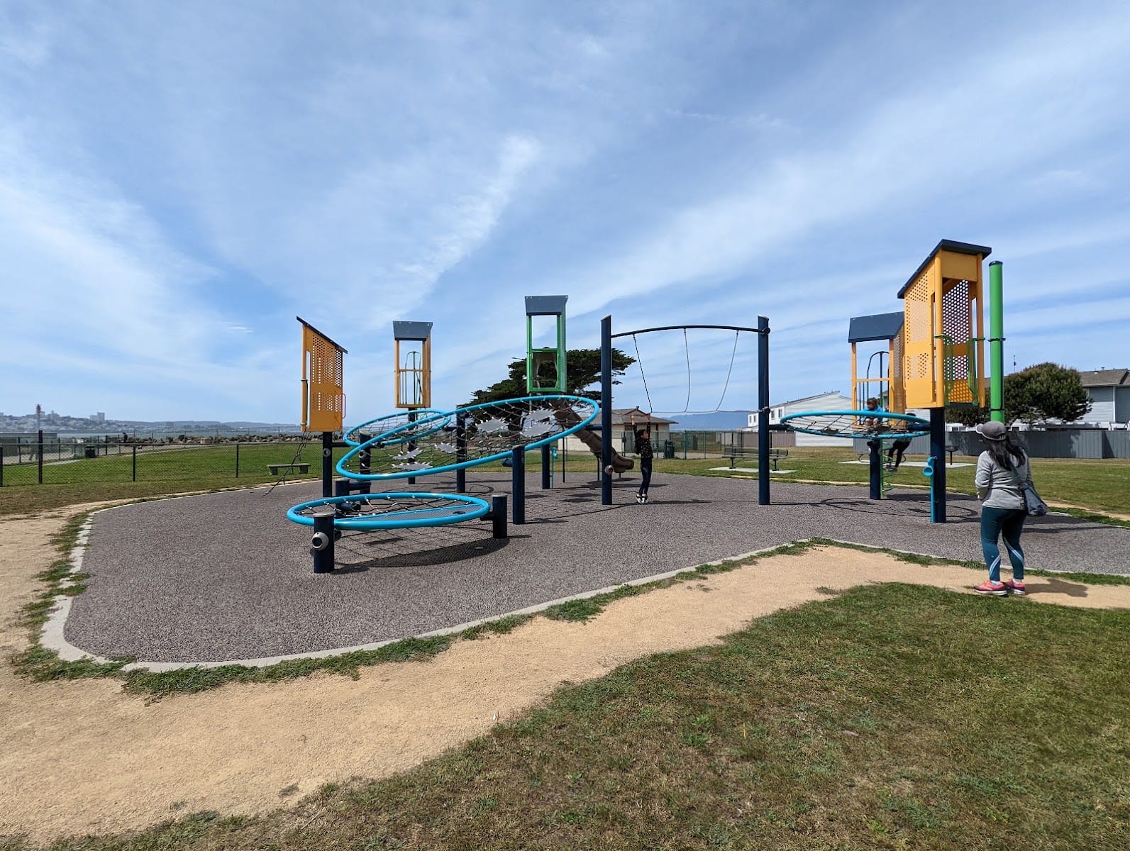 Playground, photo 2