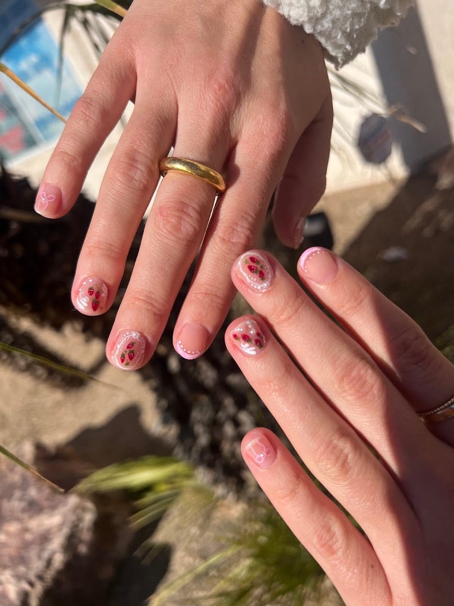 The Nail Pixi