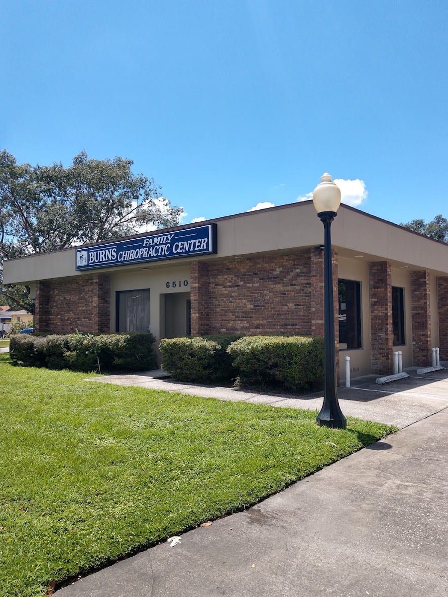 Burns Family Chiropractic Center / Dr. Steven Komsky, photo 4