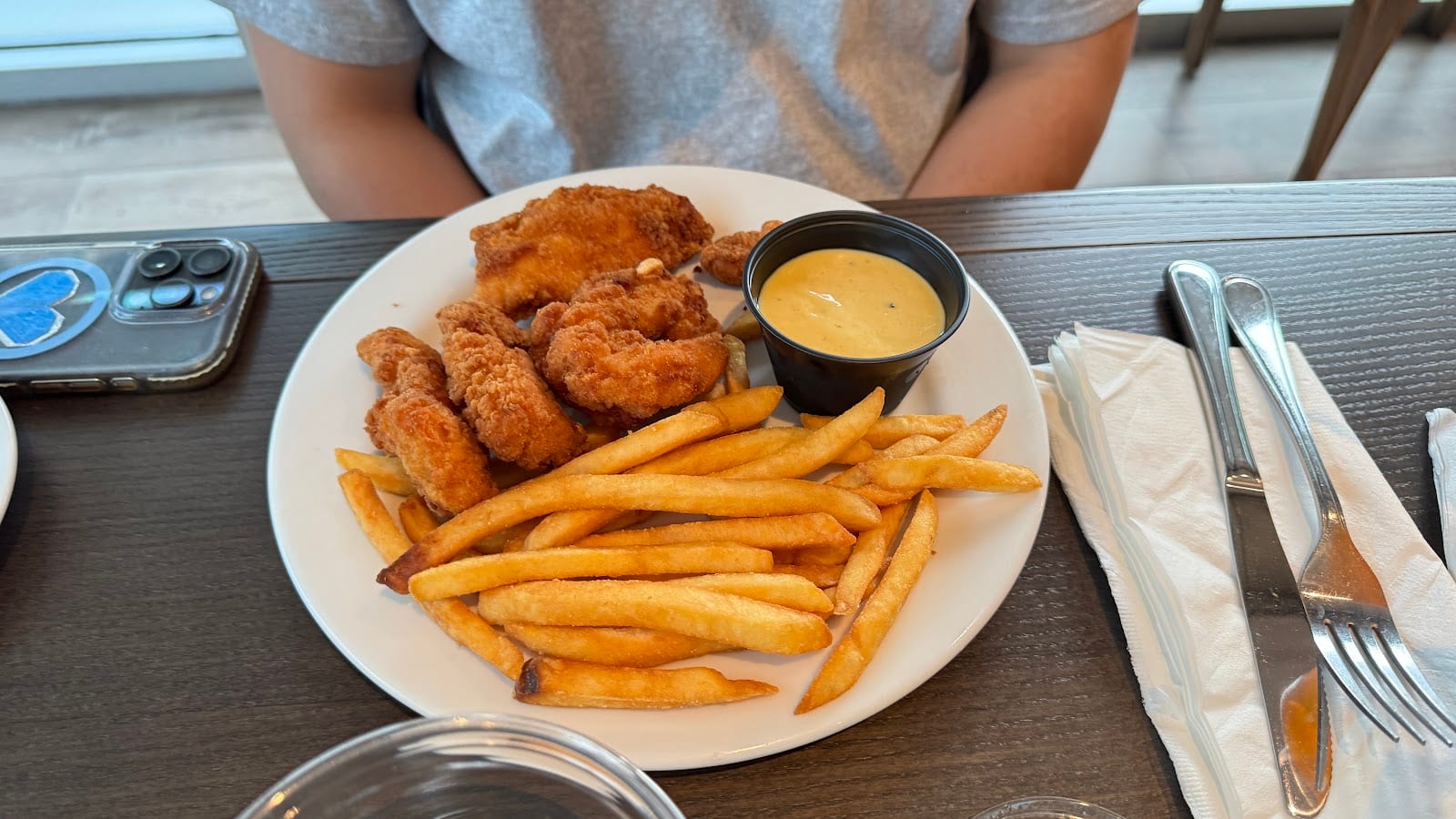 ROH Bar & Restaurant