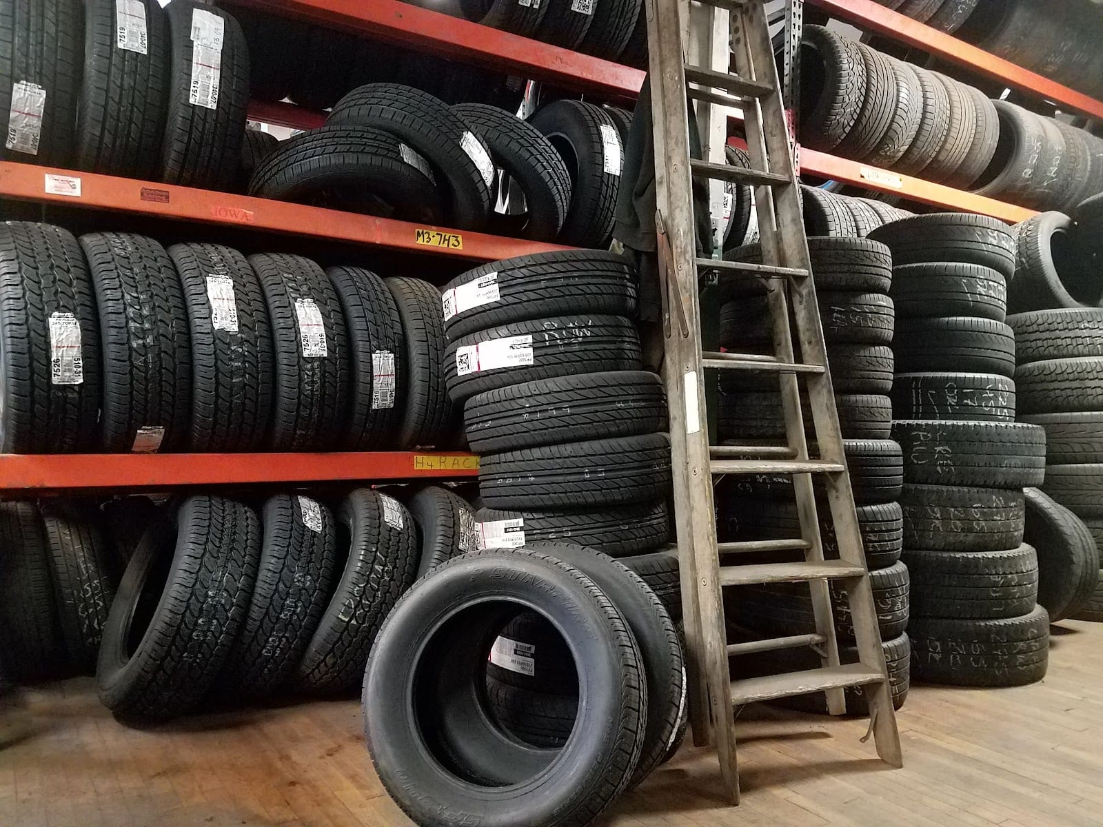 Tom & Paul's Tire Trax Inc, photo 3