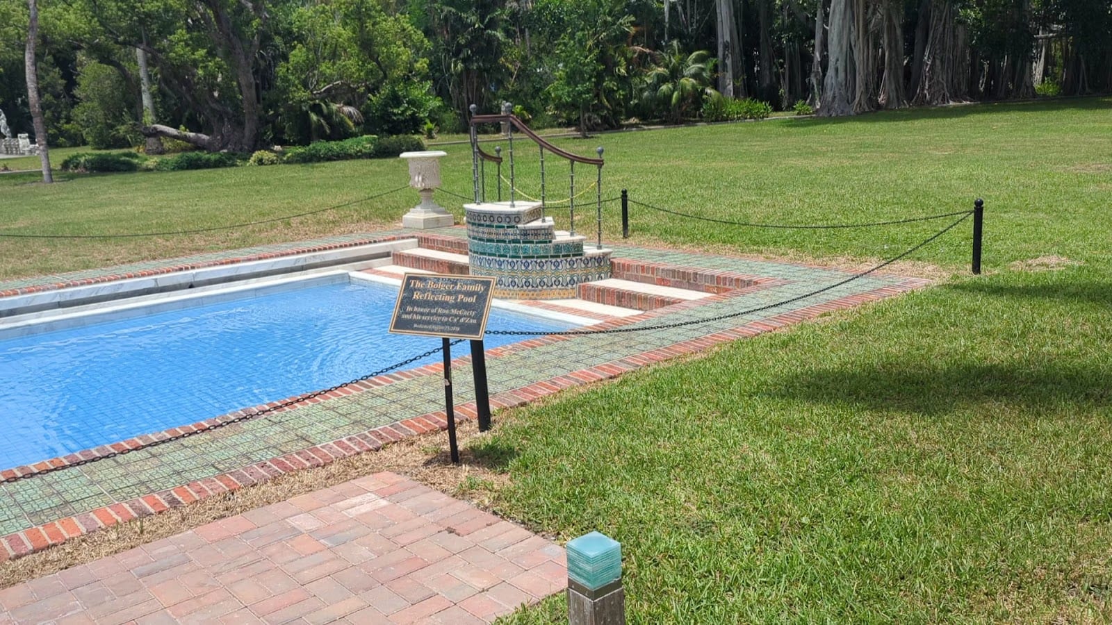 Reflecting Pool, photo 2