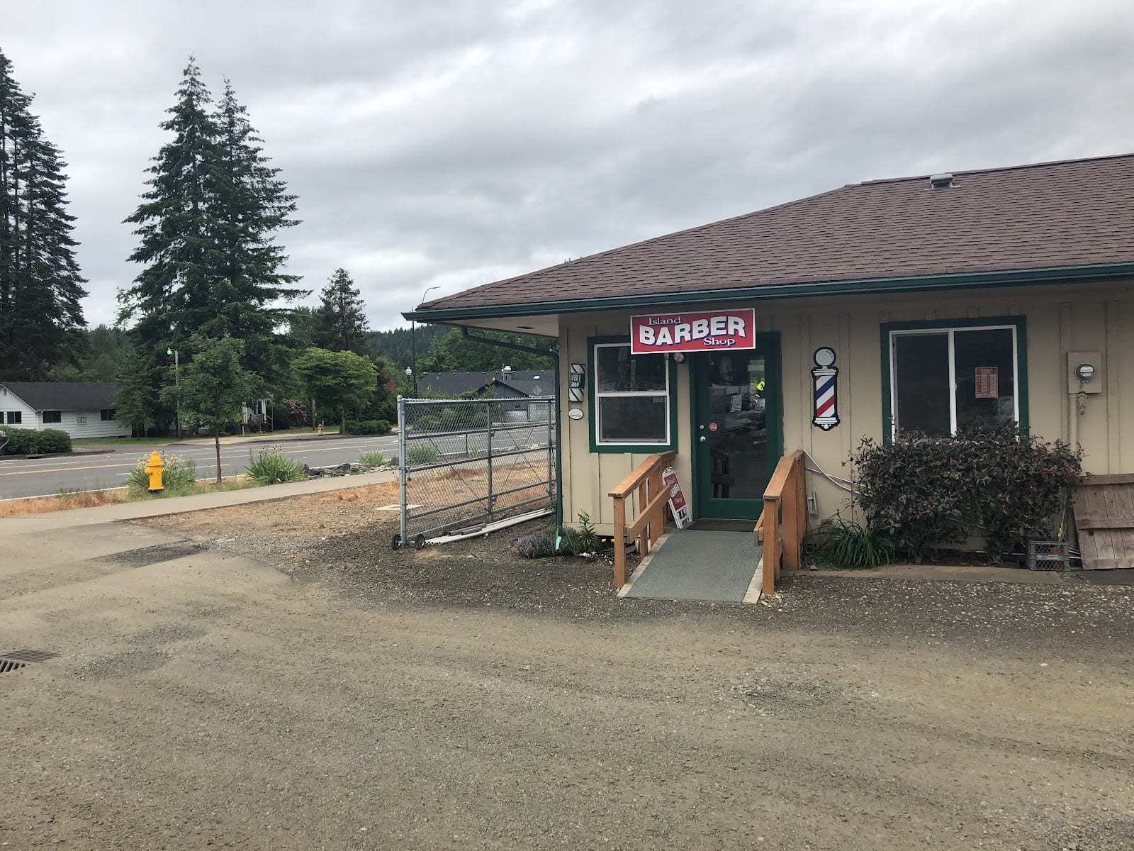 Island Barber, photo 3