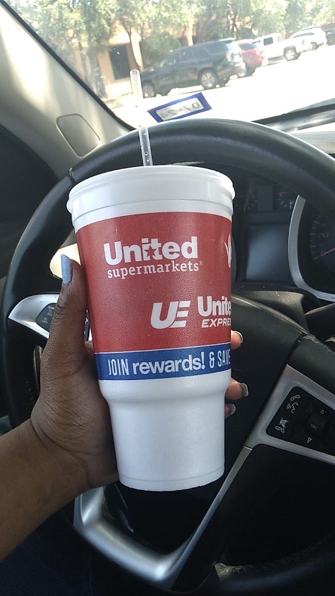 United Express, photo 2