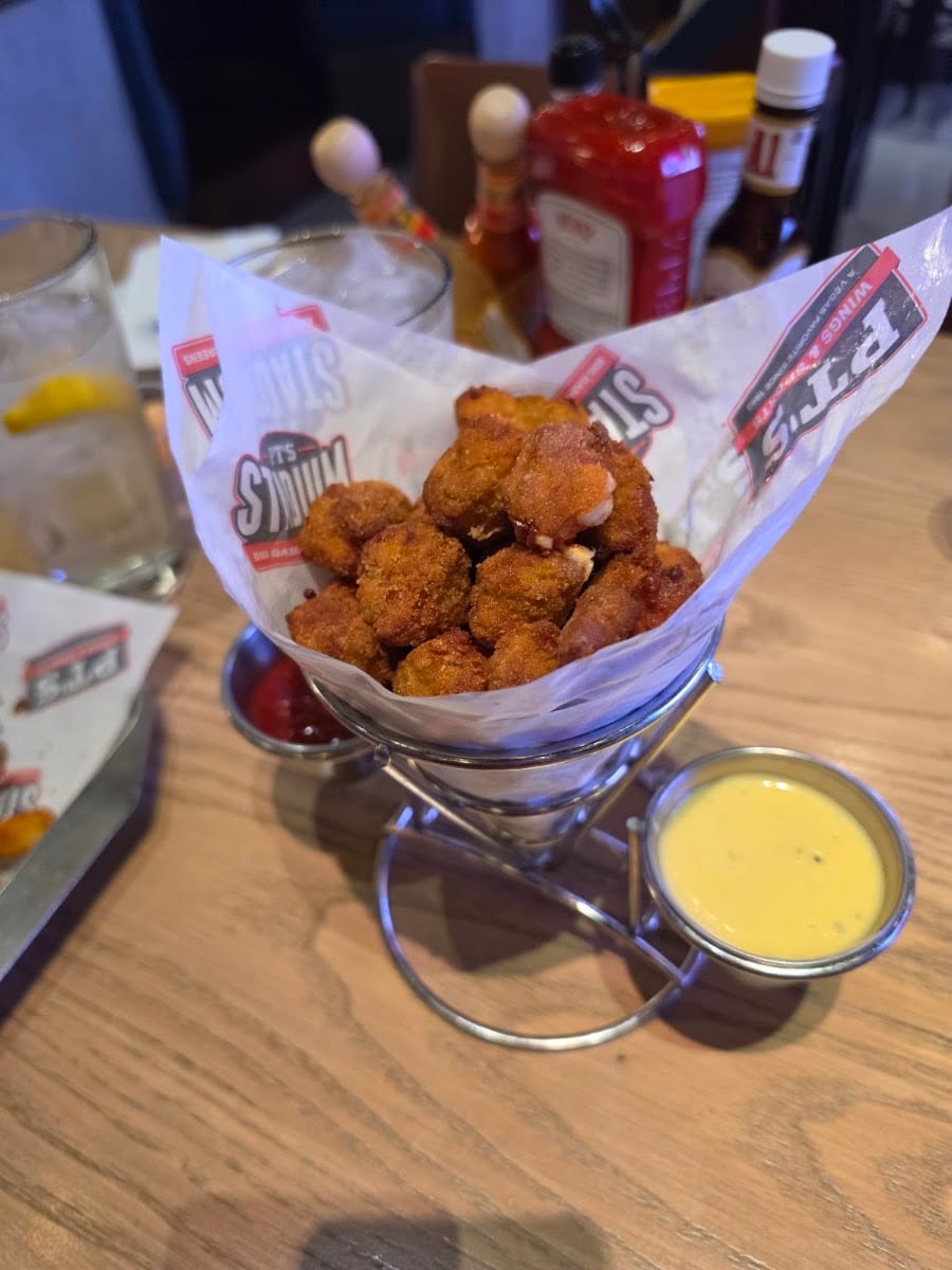 PT's Wings & Sports, photo 4
