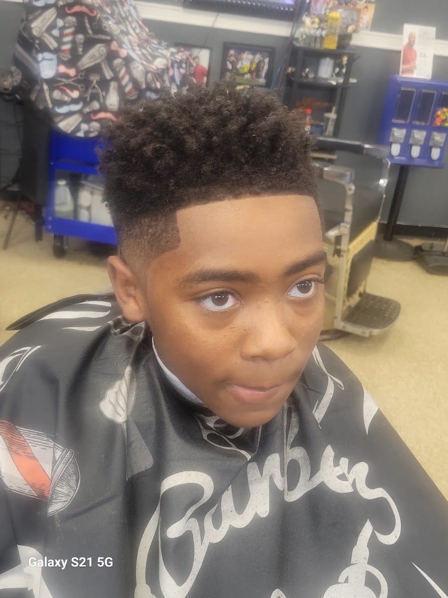 Clean Cuts & Stylze, photo 3