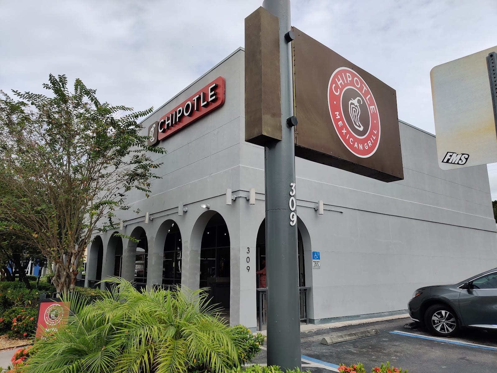 Chipotle Mexican Grill, photo 2