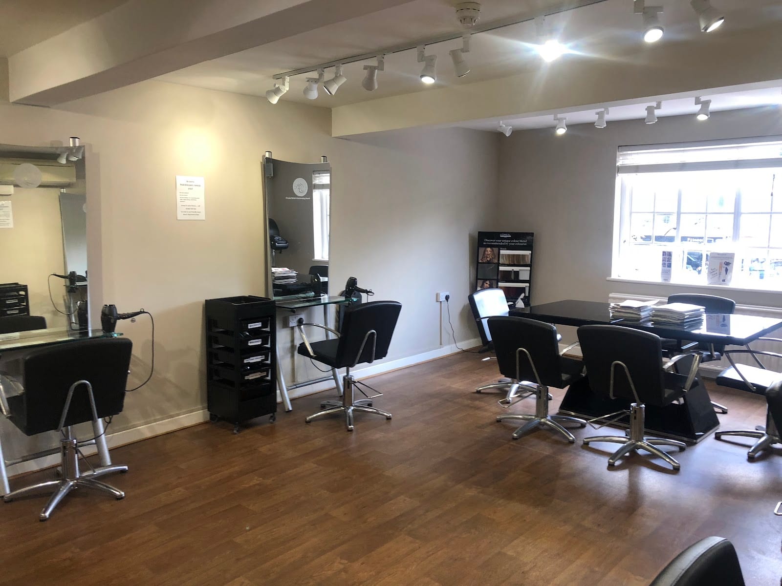 Browns Harpenden Hairdressing Group, photo 4