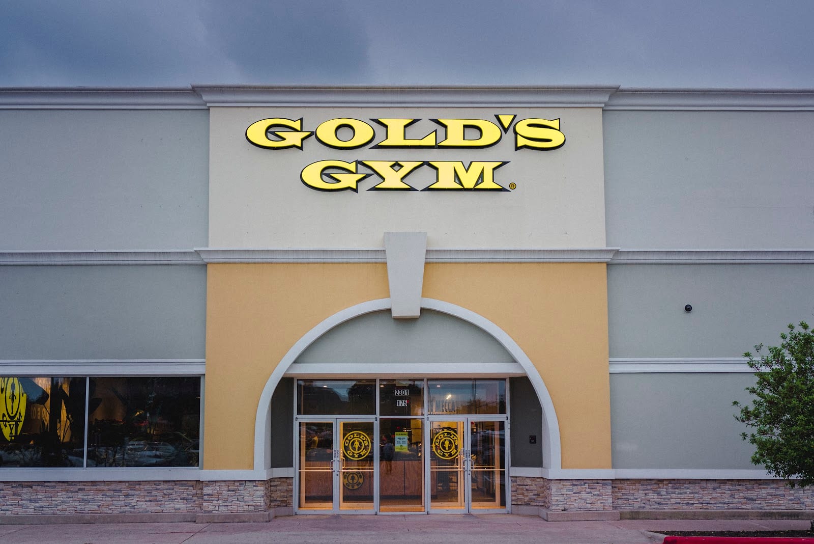 Gold's Gym Flower Mound, photo 2