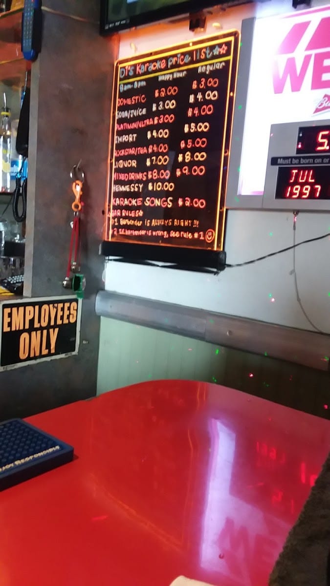 Di's Karaoke