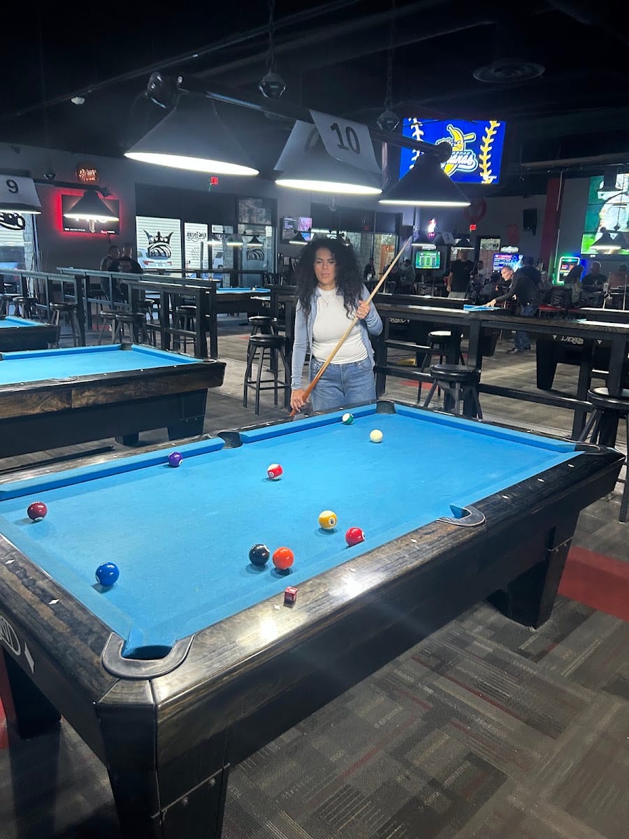 King Louie's Sports Lounge & Billiards Room, photo 4