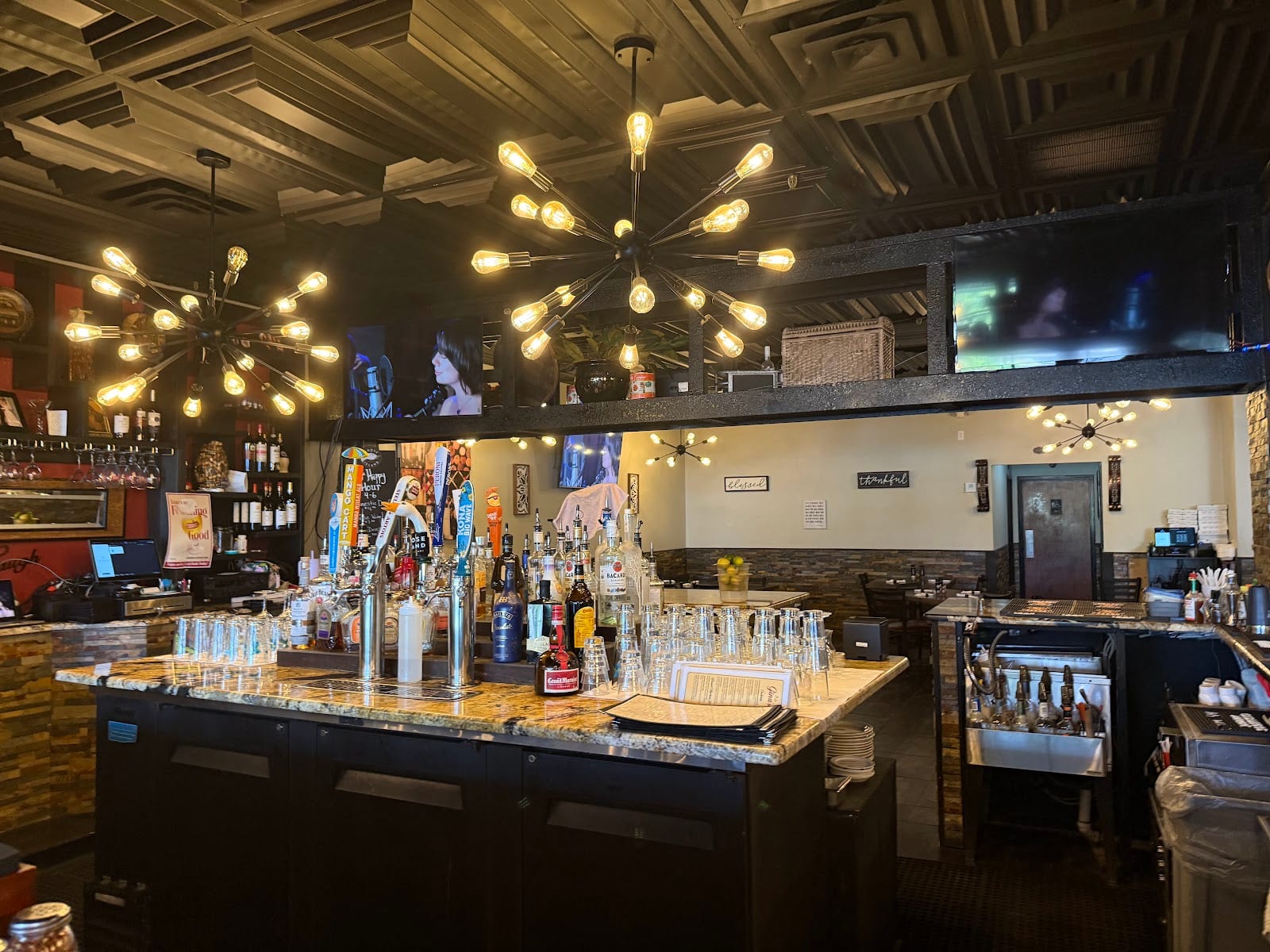 Gina's Pizza Bar
