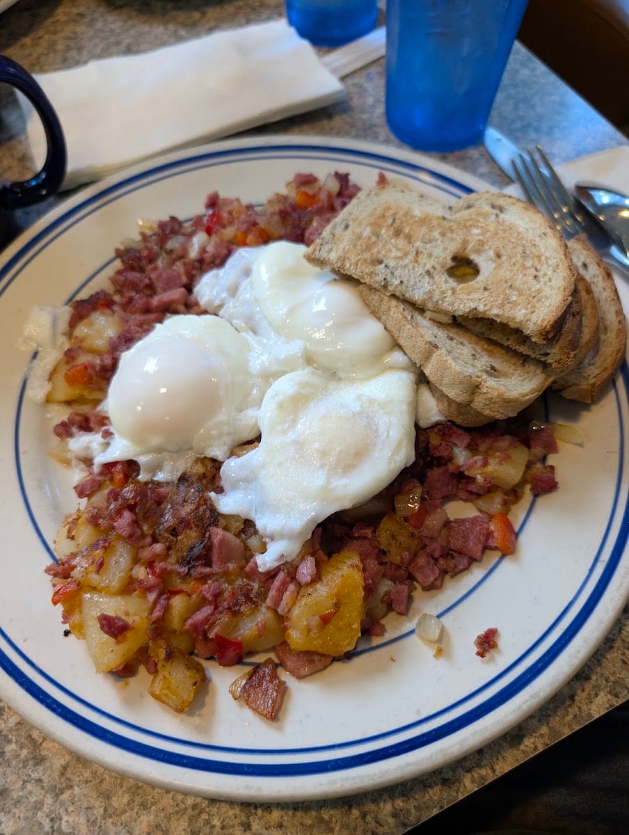 Lakeside Haven Family Restaurant