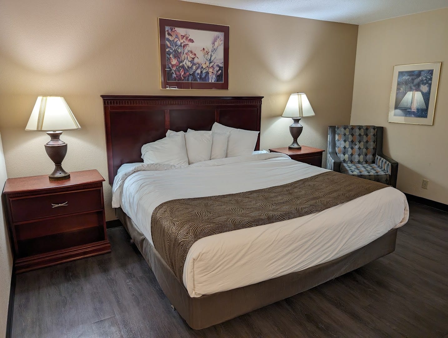 Baymont by Wyndham Battle Creek/I-94, photo 2