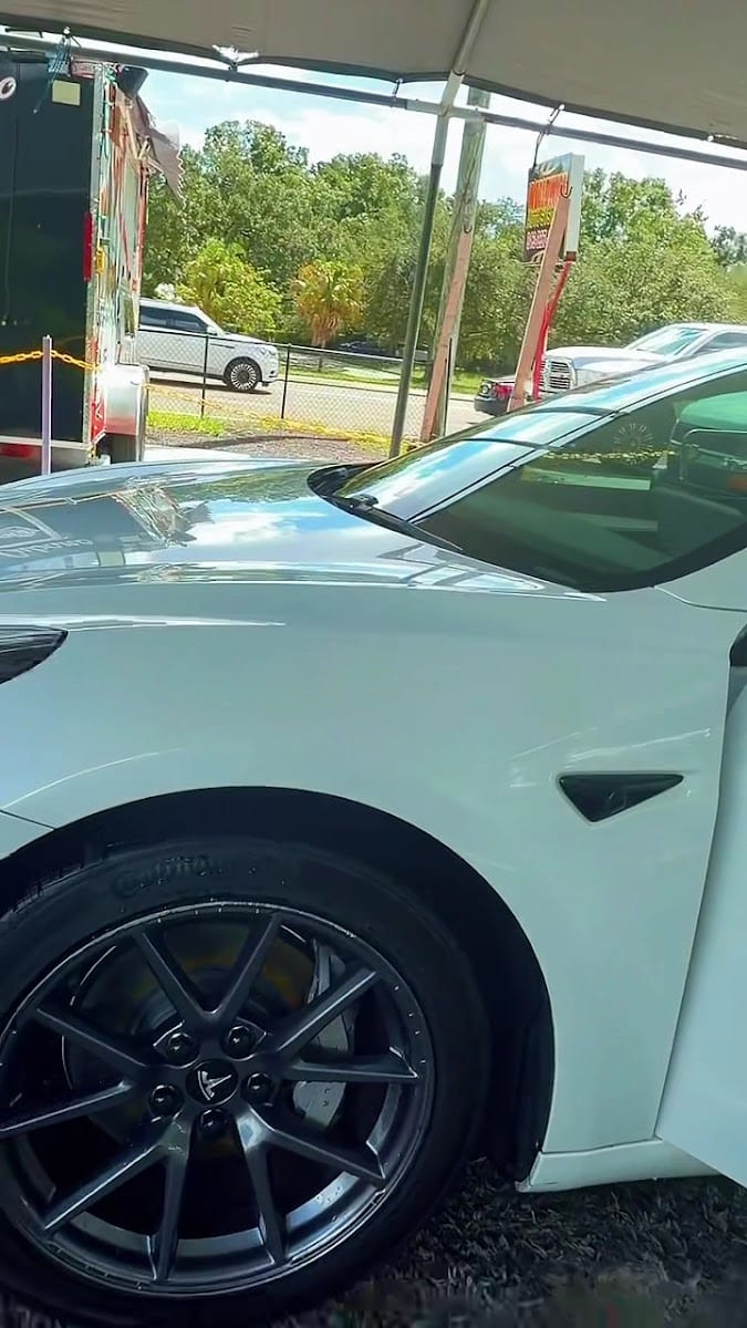 Krispy clean car wash, photo 2