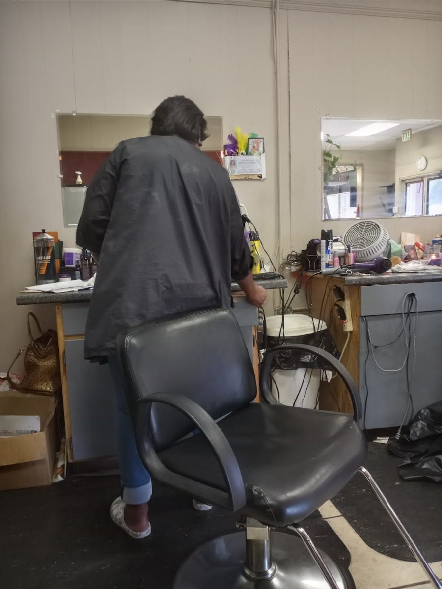 Phlawless Hair Salon, photo 3