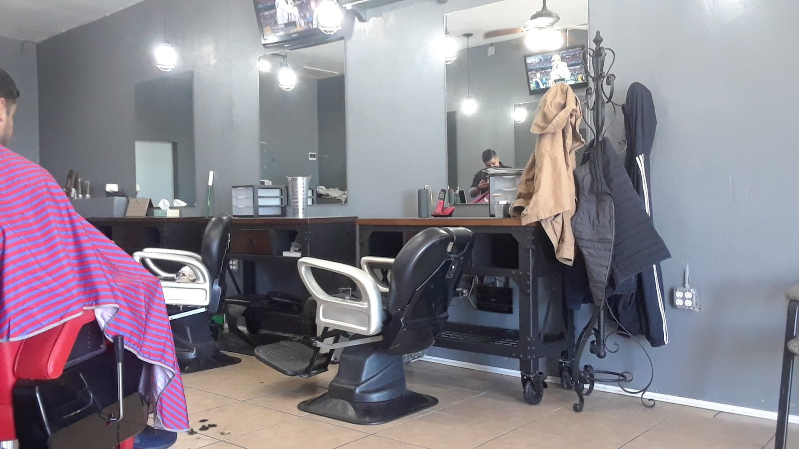 Mikeys G's Barber Shop, photo 2
