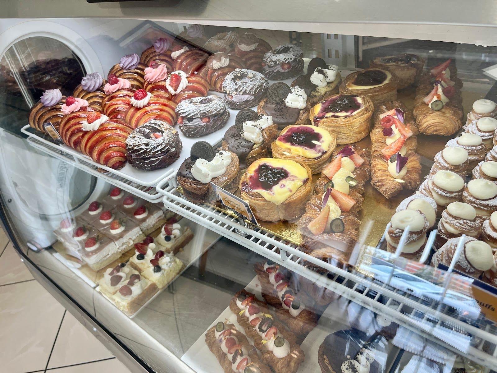 Le Paris | Artisan & Gourmet Café, photo 4