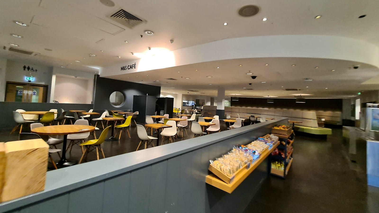 M&S Café