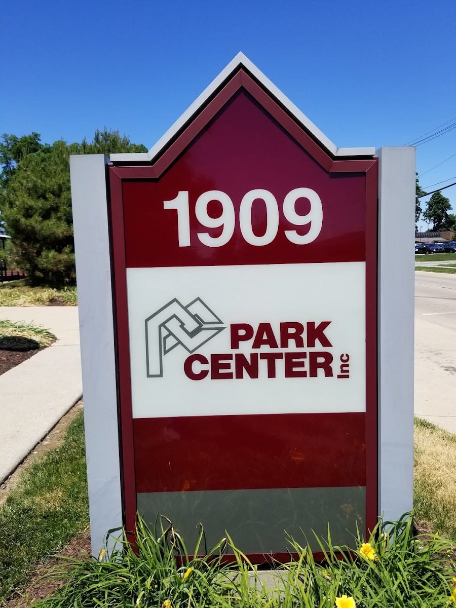 Park Center Lake Avenue Location, photo 3