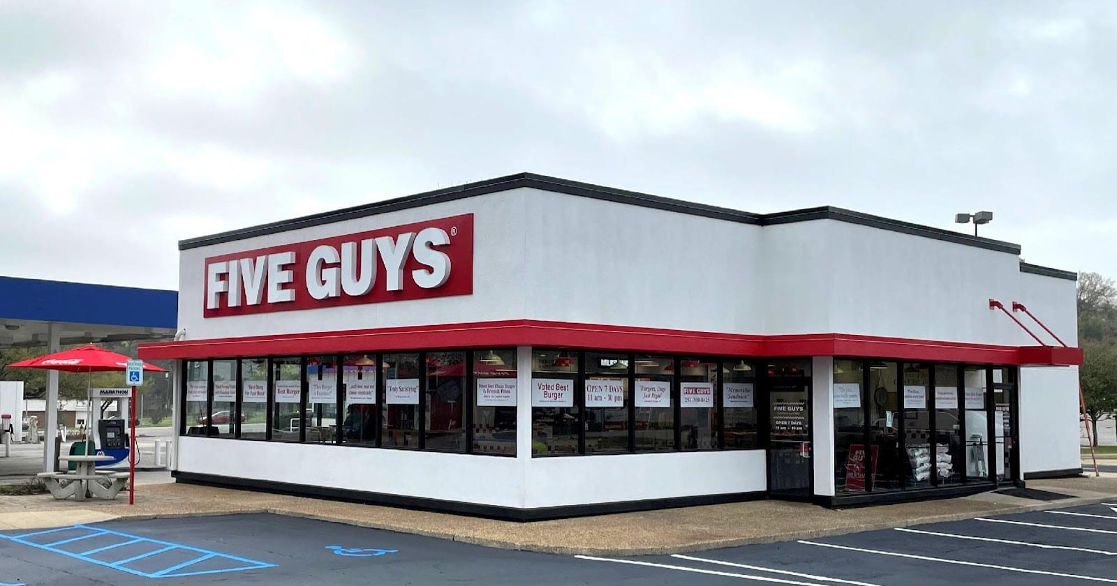 Five Guys, photo 2