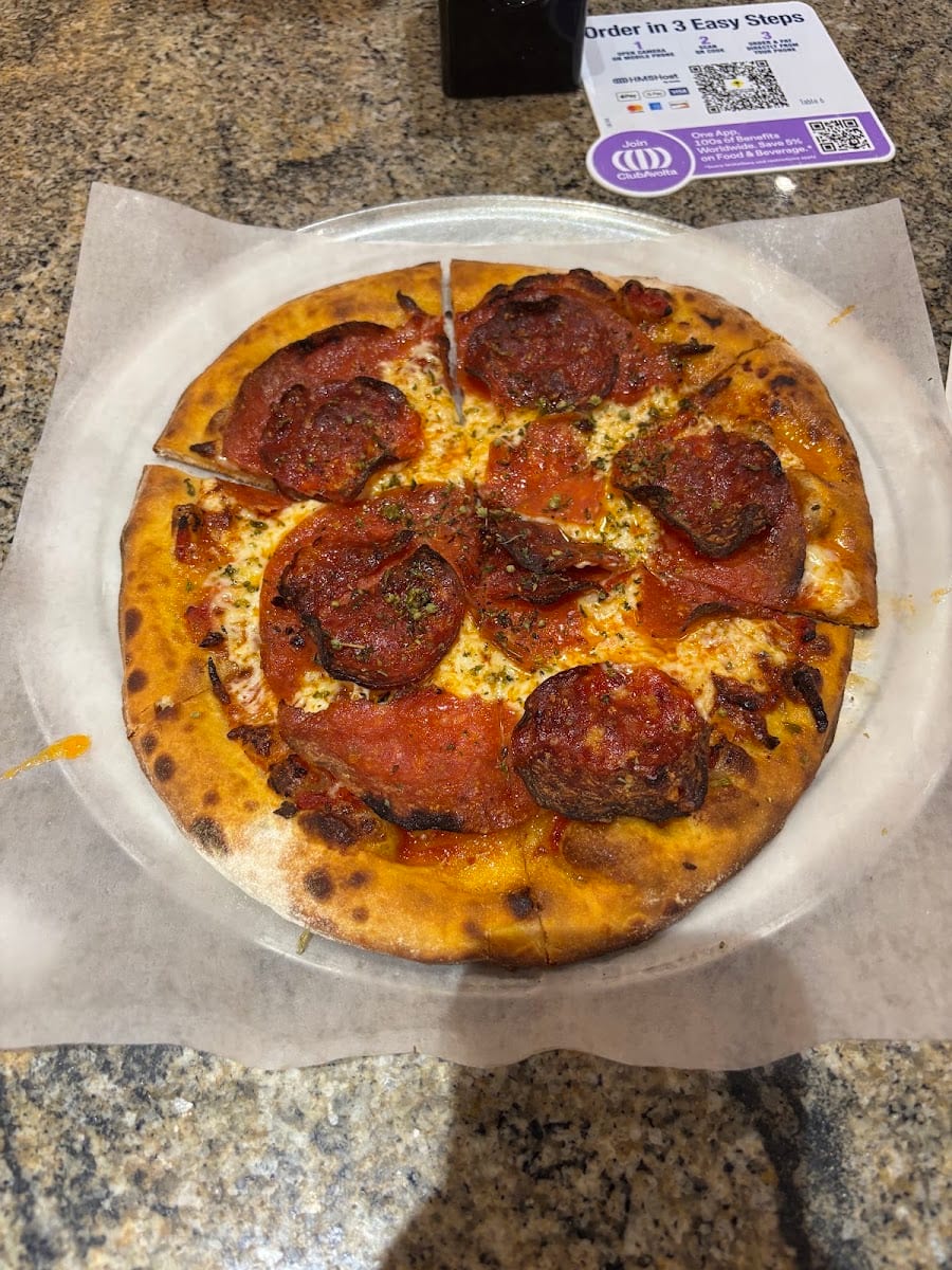 California Pizza Kitchen, photo 4