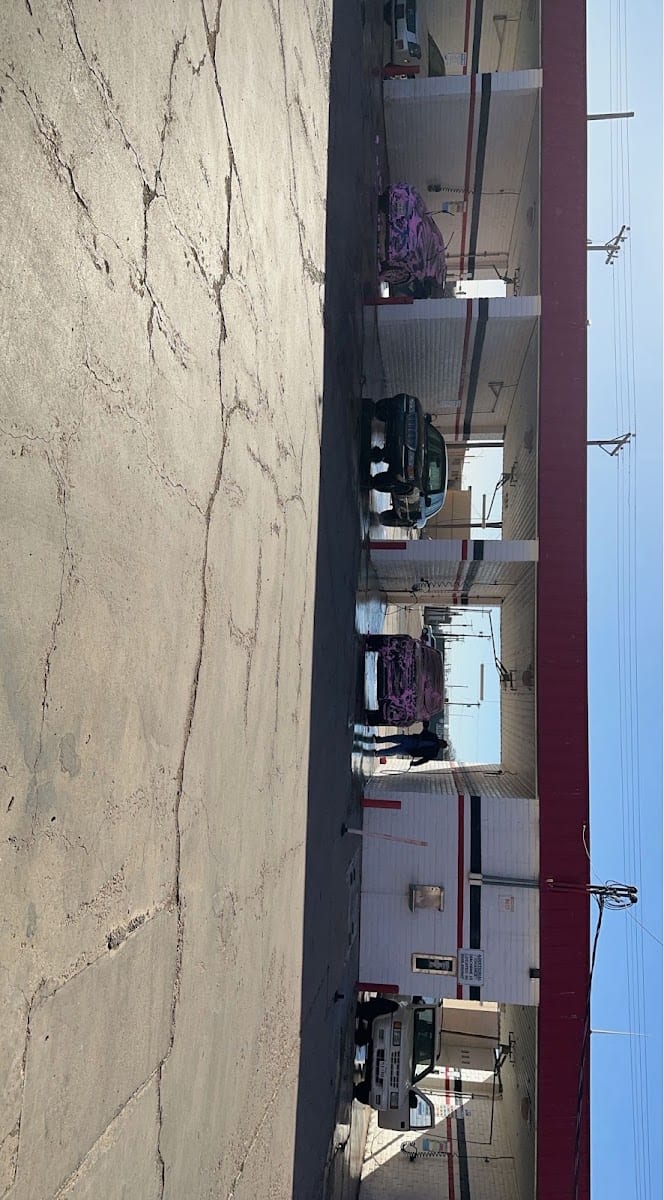 25¢ Car Wash