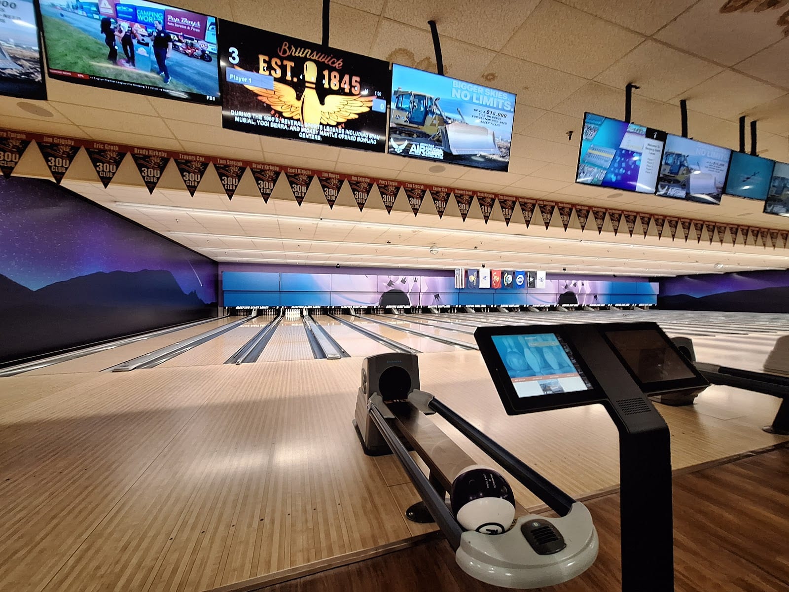 Sleeping Giant Lanes