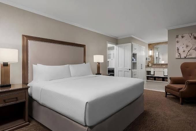 Explore More of Napa Valley! FREE Parking, Pool, Near Trancas Crossing Park!