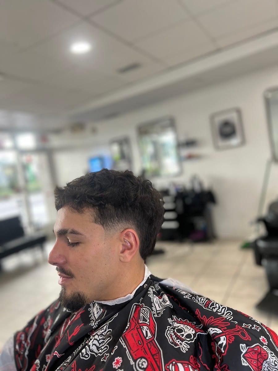 Roberto F@Mankind Barber Lounge, photo 4