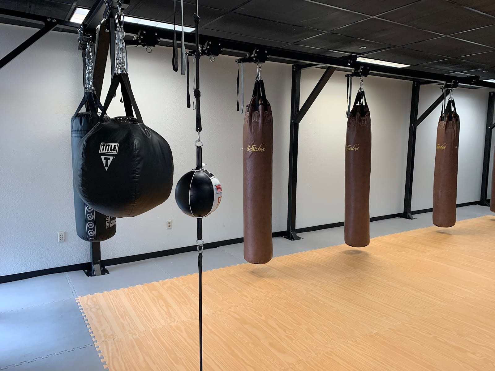 Legend Mixed Martial Arts, photo 3