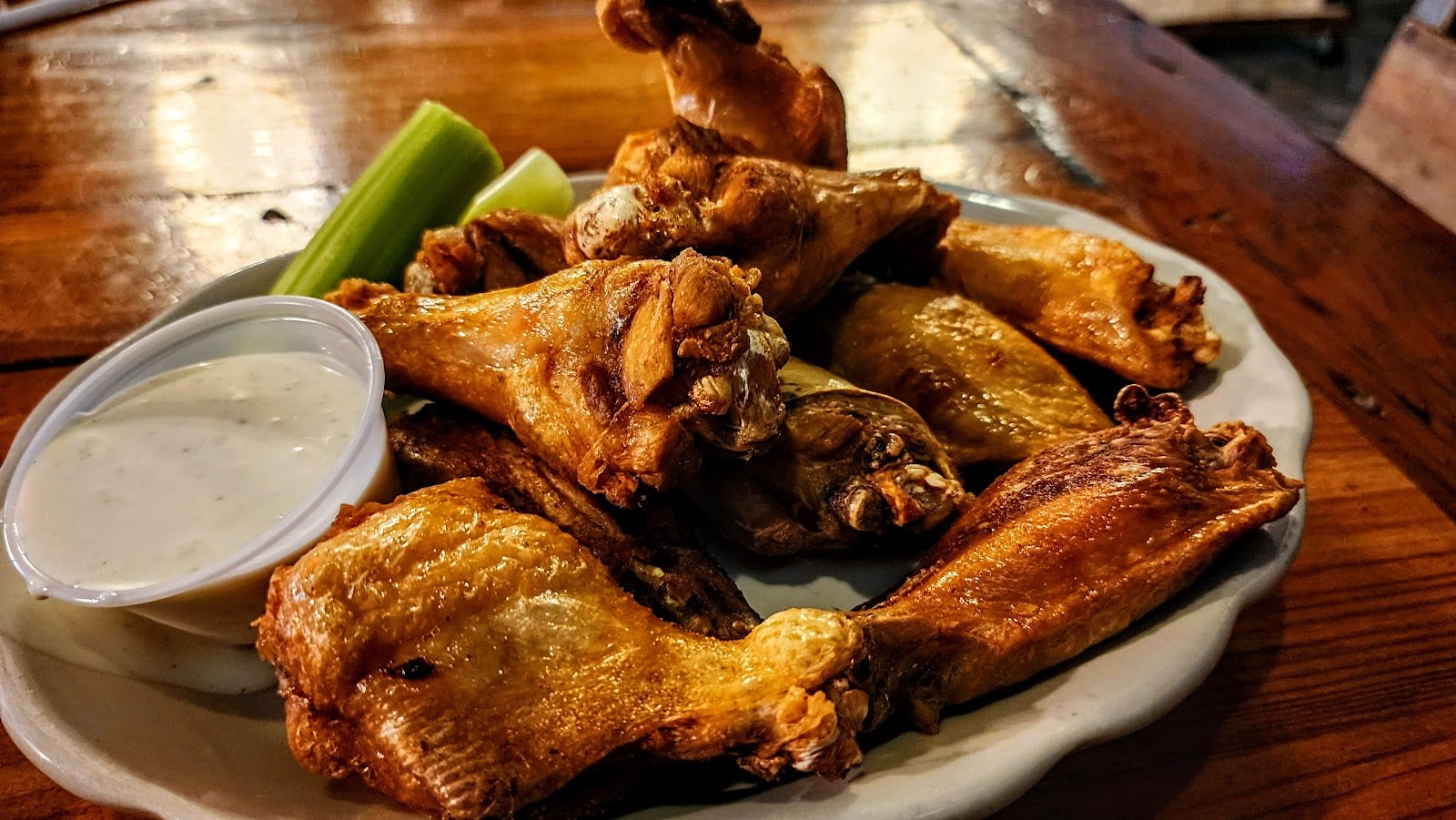 Louie's Bar & Grill