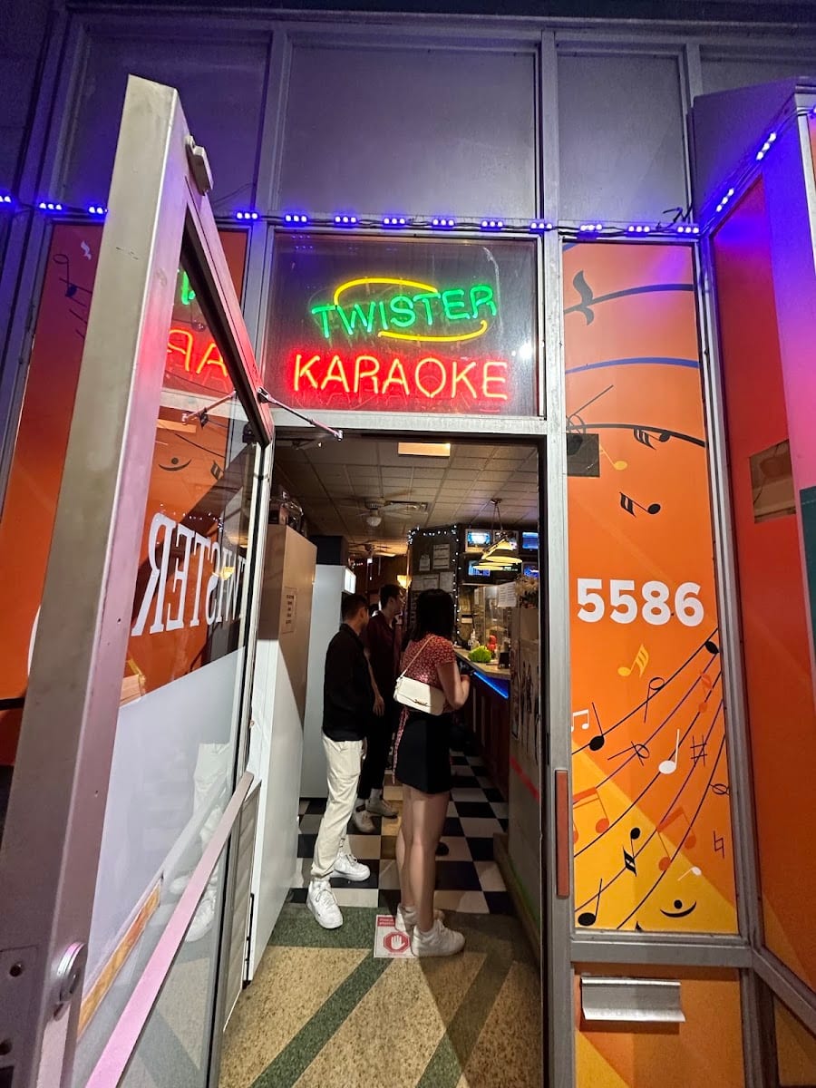 Twister Karaoke, photo 3