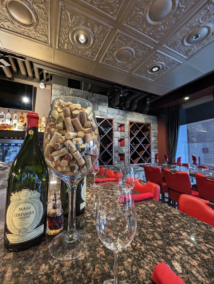 Vicky's Bistro and Wine Bar
