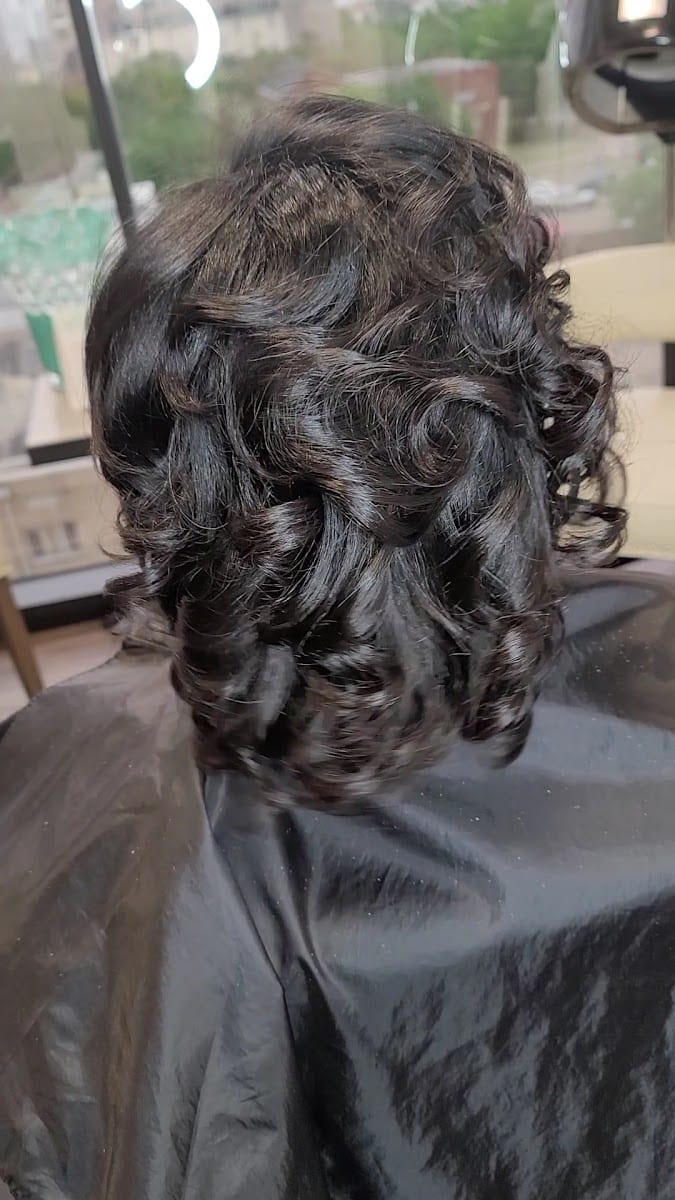 Impact Hair Loss Treatment Center supported by Head Spa Elev8ed by Olea, photo 3