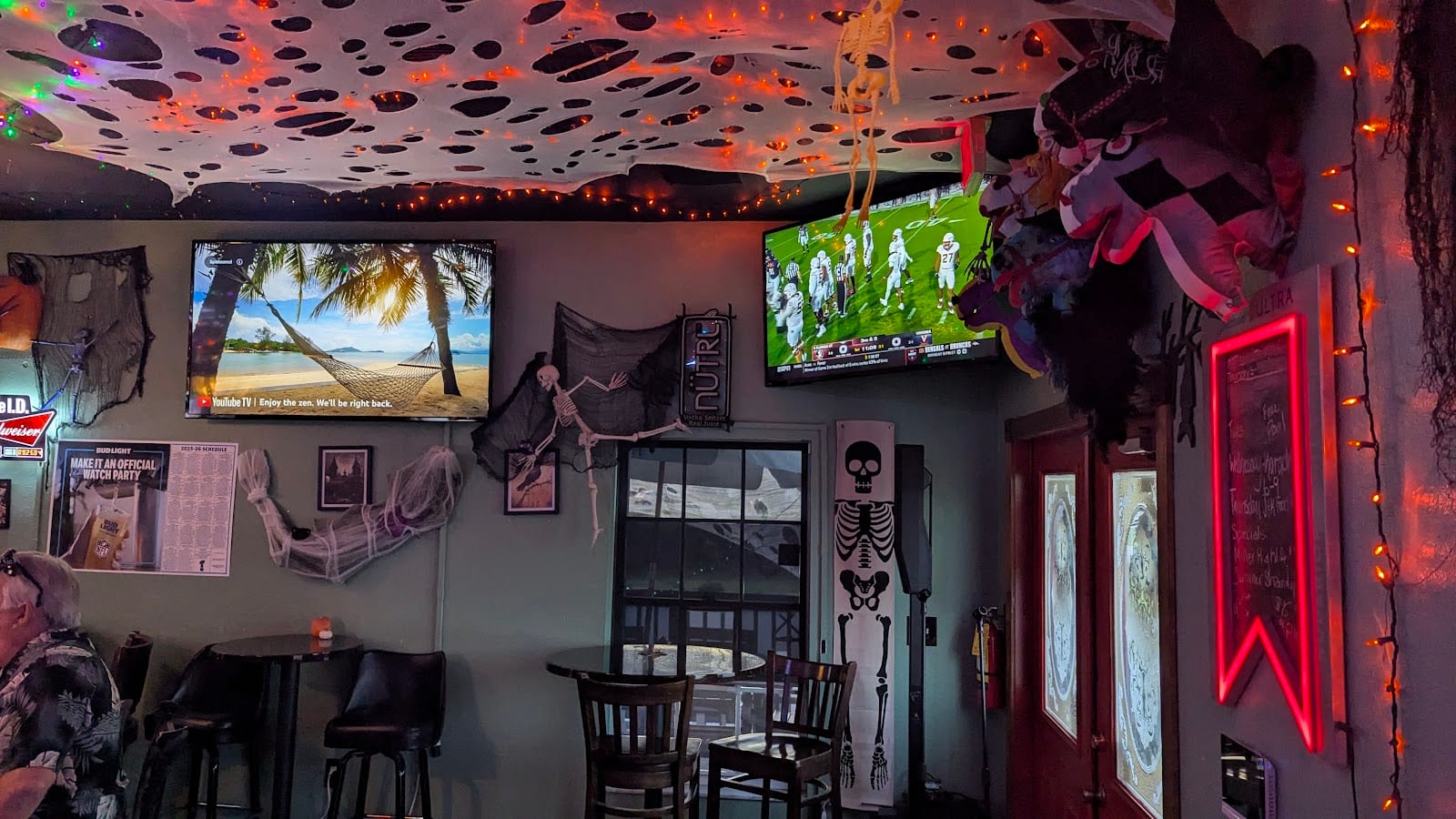 Sandtrap Bar, photo 4