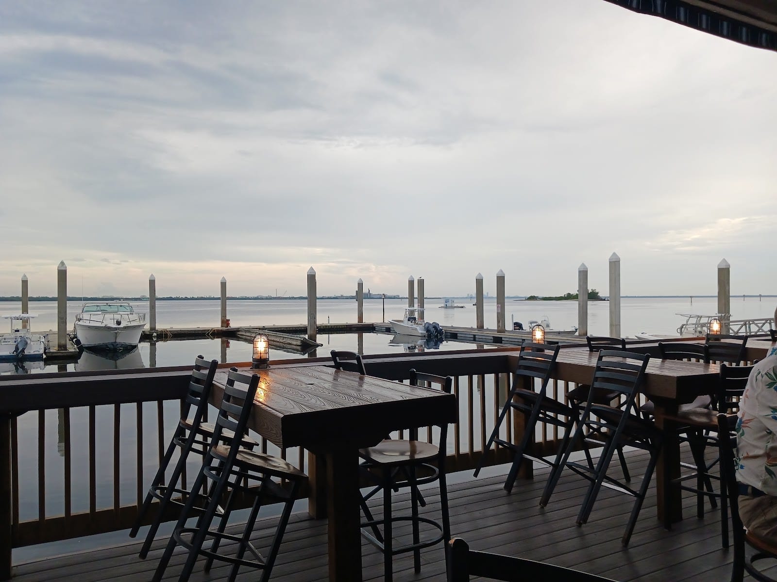 Duke's Retired Surfers Island Bar, photo 3