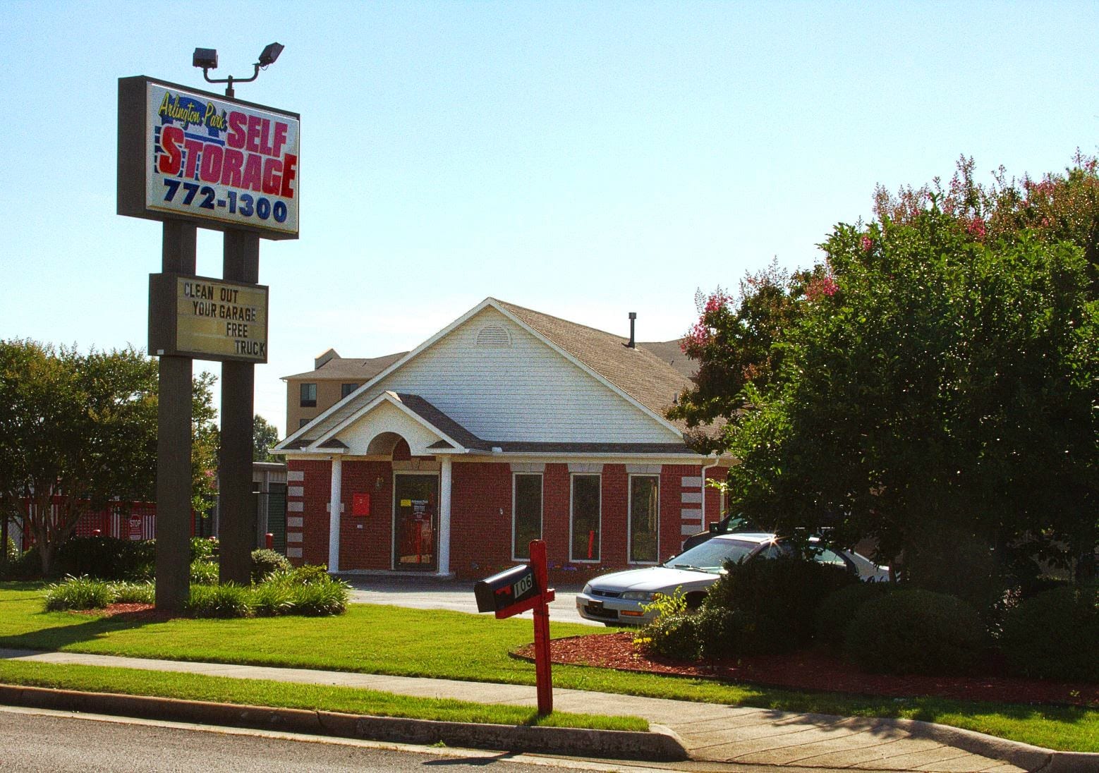 Tellus Self Storage - Arlington, photo 3