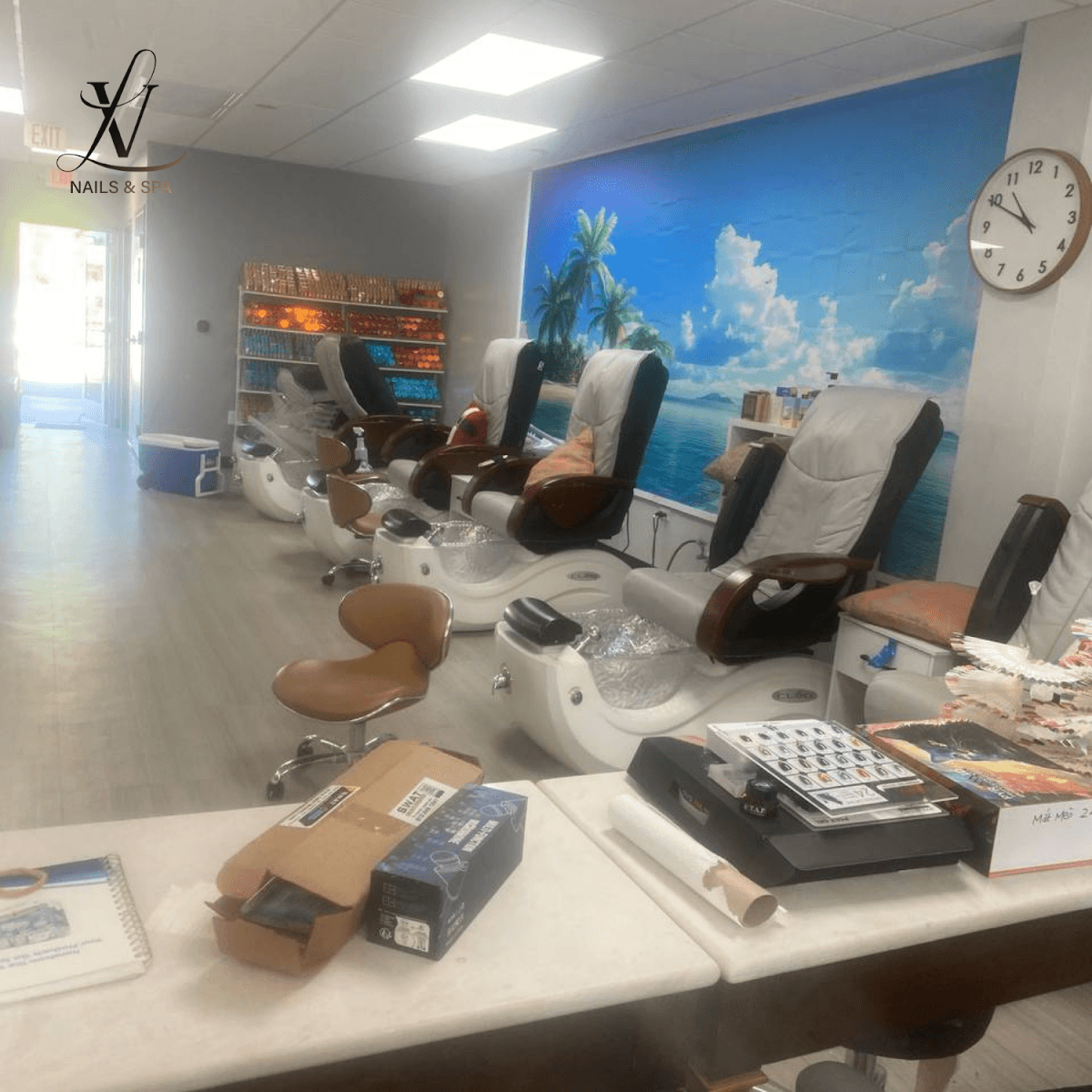 LV Nails & Spa
