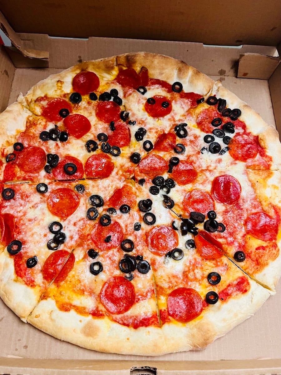 Gus's New York Pizza, photo 4