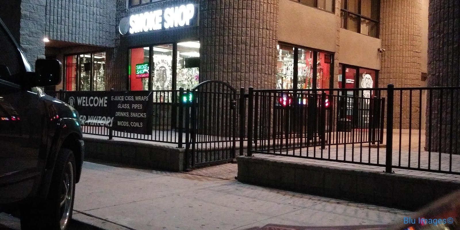 Glass Monkey Smoke Shop, photo 2
